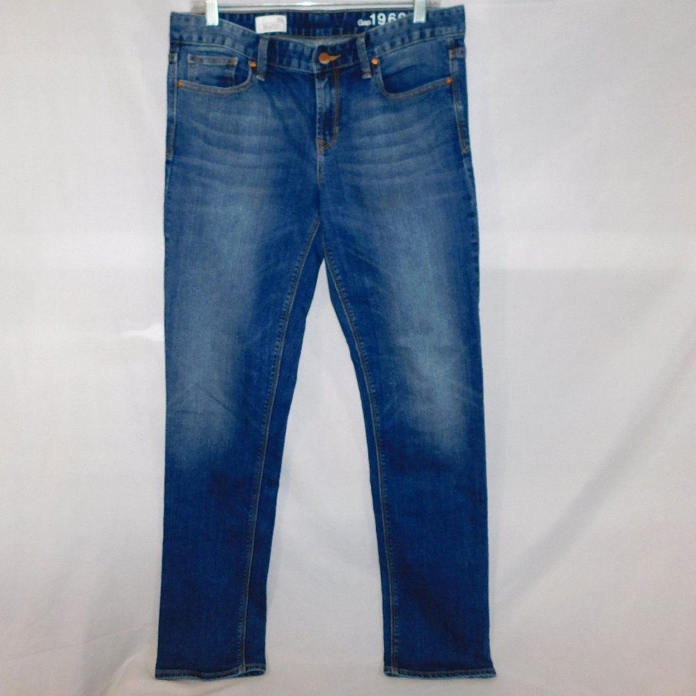 GAP Womens 30L Medium wash Real Straight Jeans